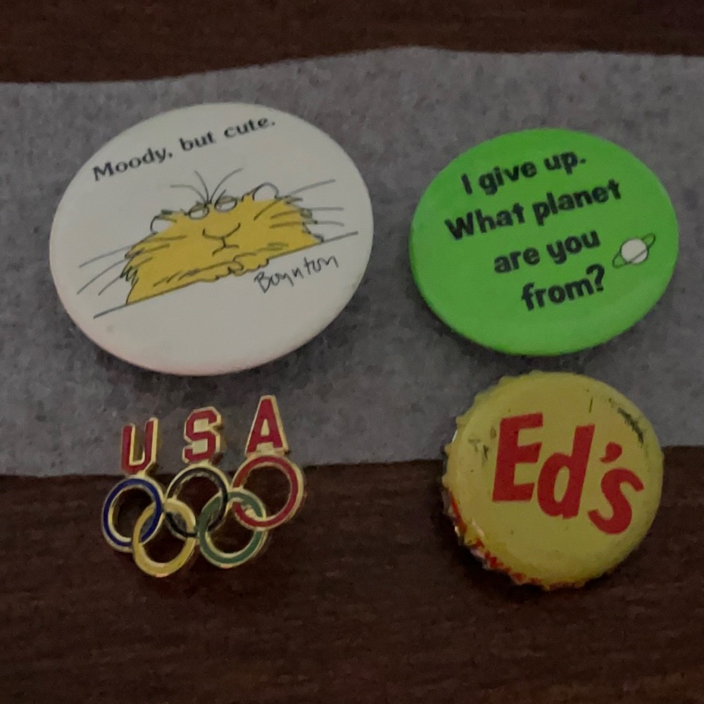 Boynton Bundle 4 Vintage Pins Eat at Ed’s team USA
